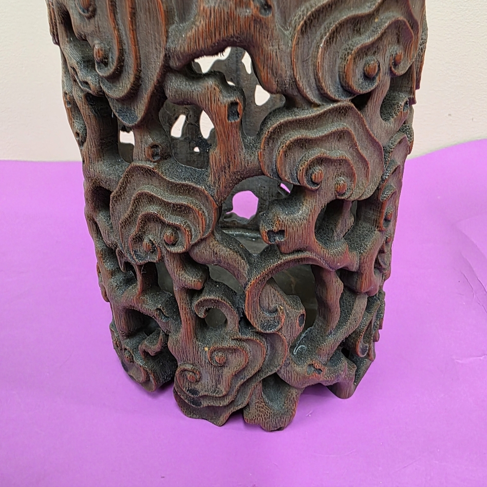 Beautiful Chinese Bamboo Carved Lingzhi Brush Holder